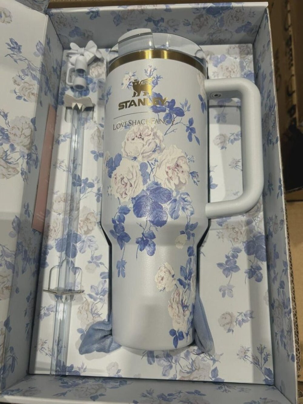 The Stanley x LoveShackFancy Quencher | 40 OZ Everblooming Rosettes